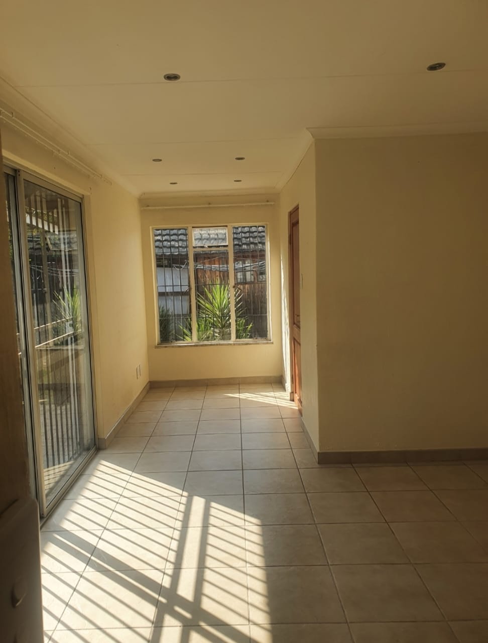 5 Bedroom Property for Sale in Farrarmere Gauteng