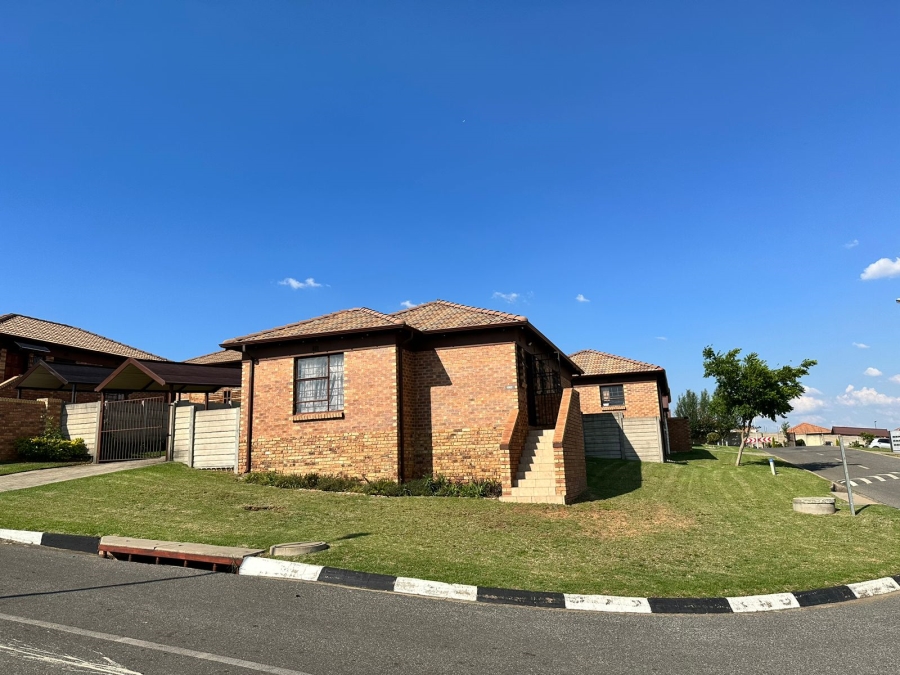 3 Bedroom Property for Sale in Thatch Hill Estate Gauteng