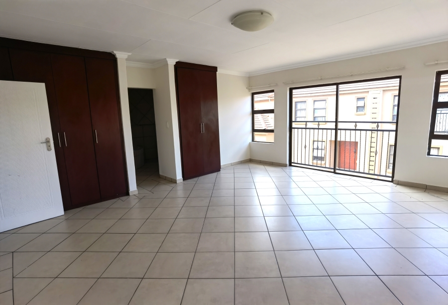 6 Bedroom Property for Sale in Valley View Estate Gauteng