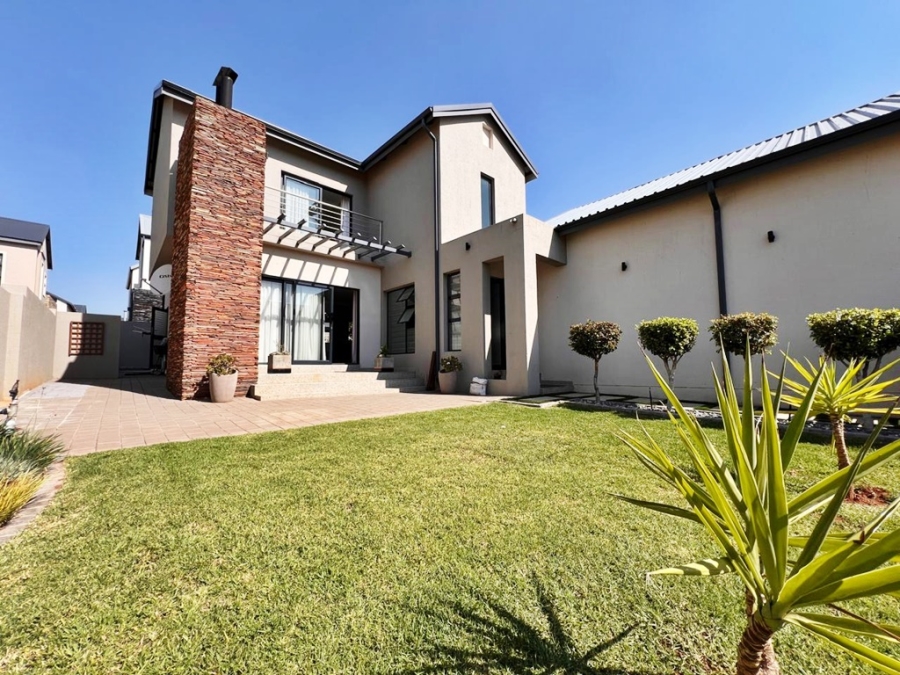 4 Bedroom Property for Sale in Golden Fields Estate Gauteng