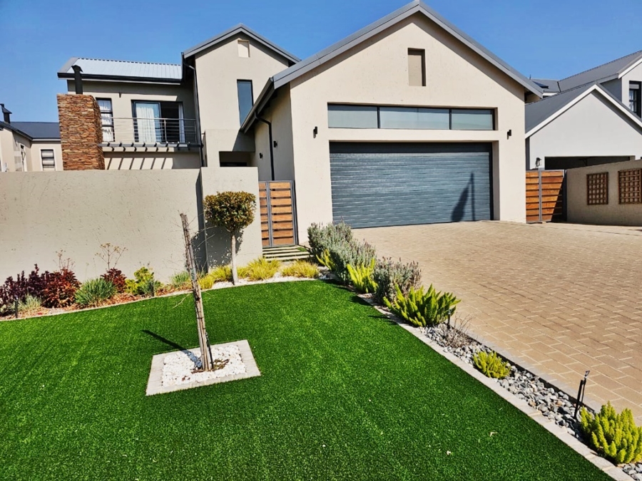 4 Bedroom Property for Sale in Golden Fields Estate Gauteng