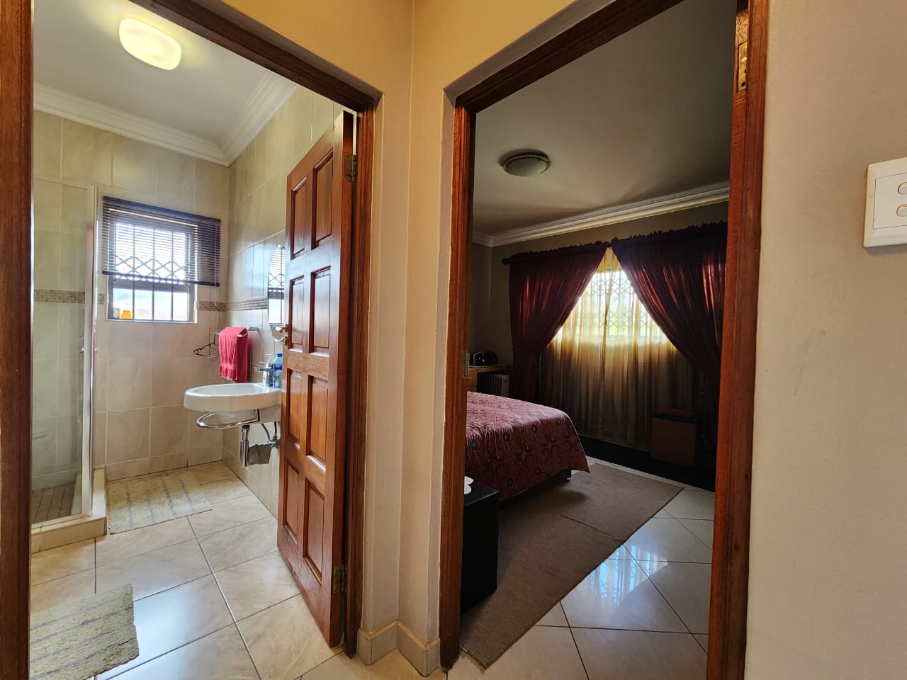 5 Bedroom Property for Sale in Helderwyk Gauteng
