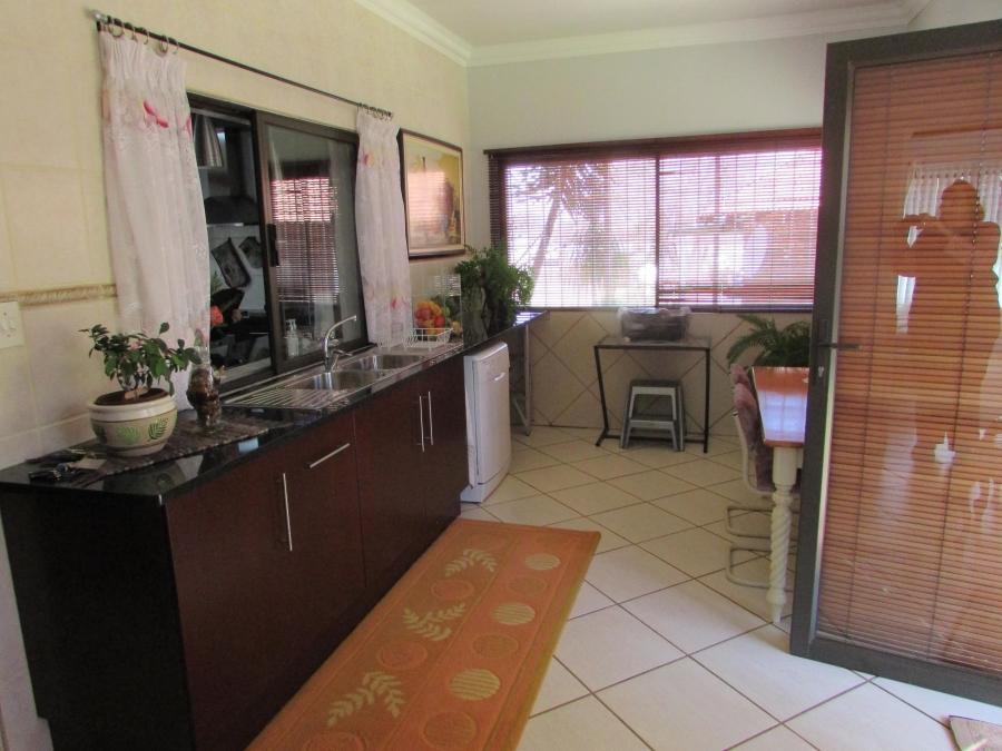 9 Bedroom Property for Sale in Hillside Gauteng