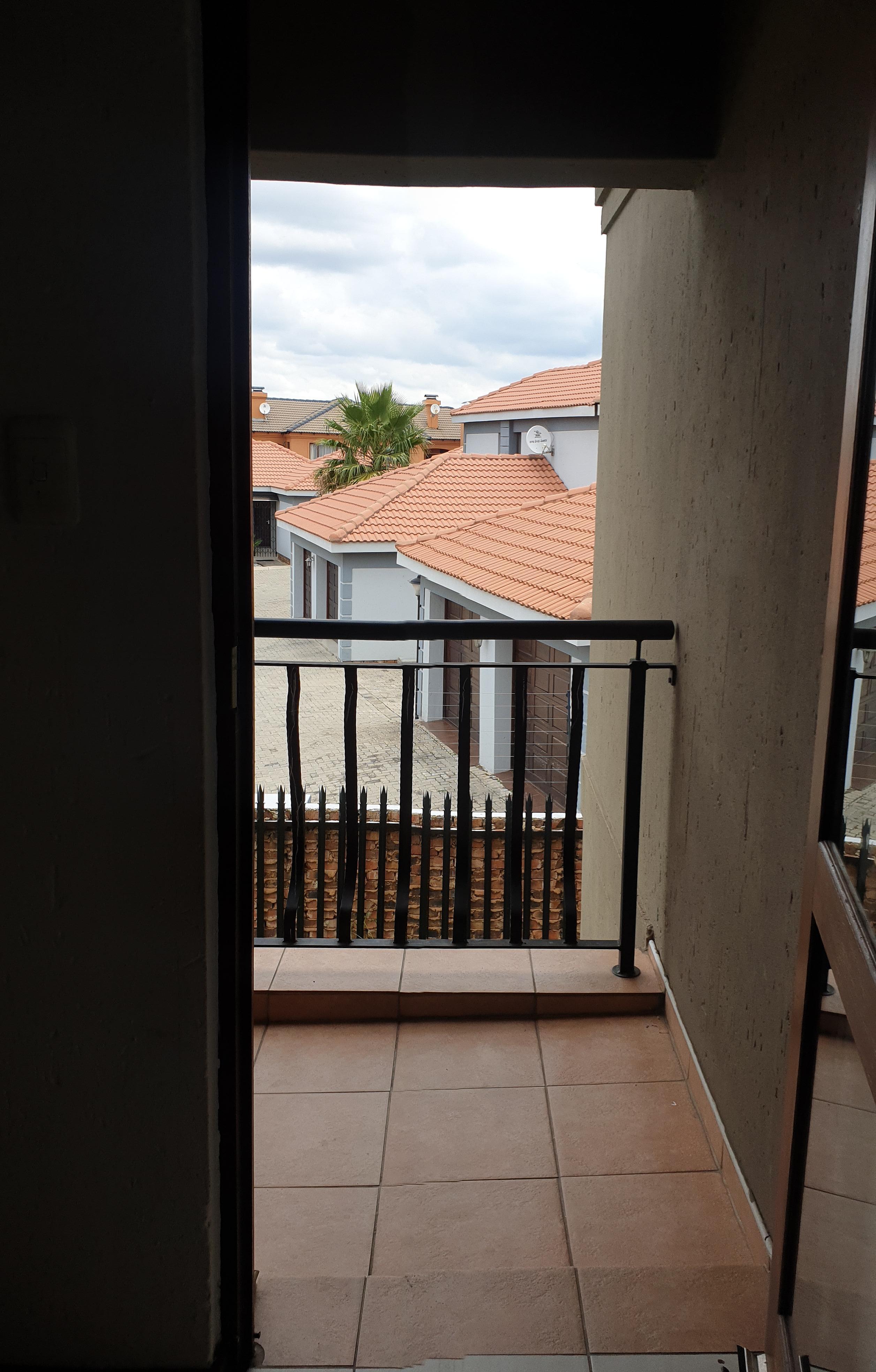 2 Bedroom Property for Sale in Helderwyk Gauteng