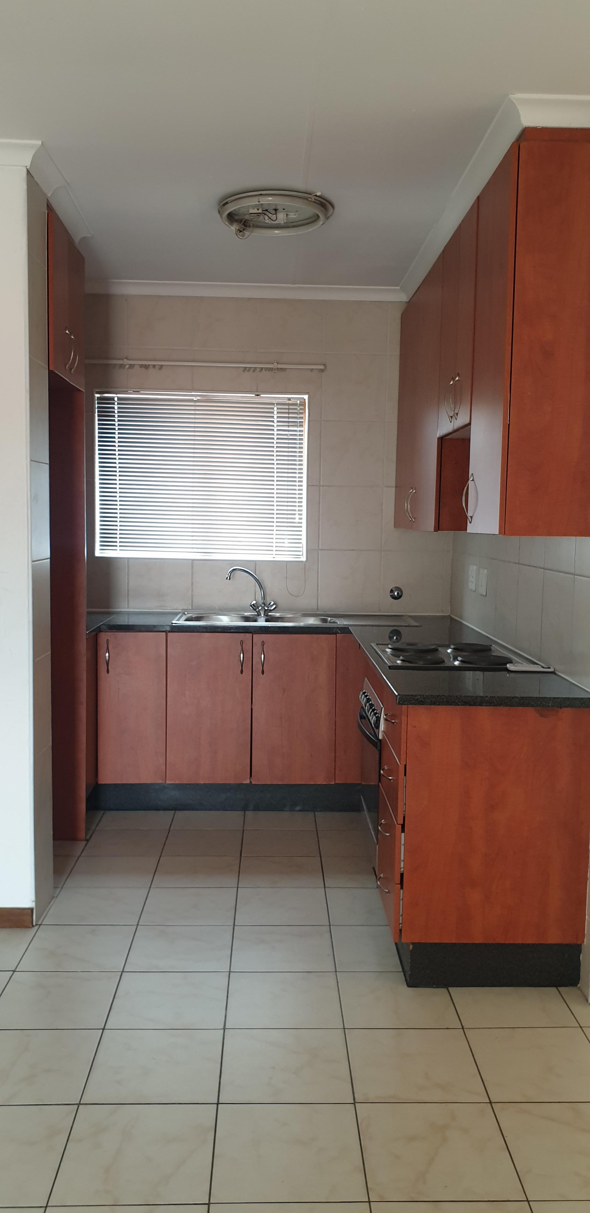 2 Bedroom Property for Sale in Helderwyk Gauteng