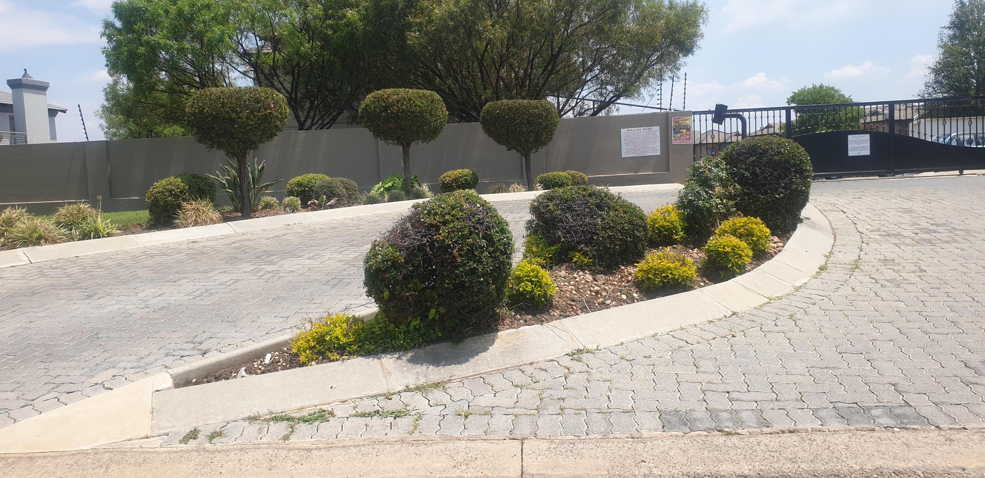 2 Bedroom Property for Sale in Helderwyk Gauteng