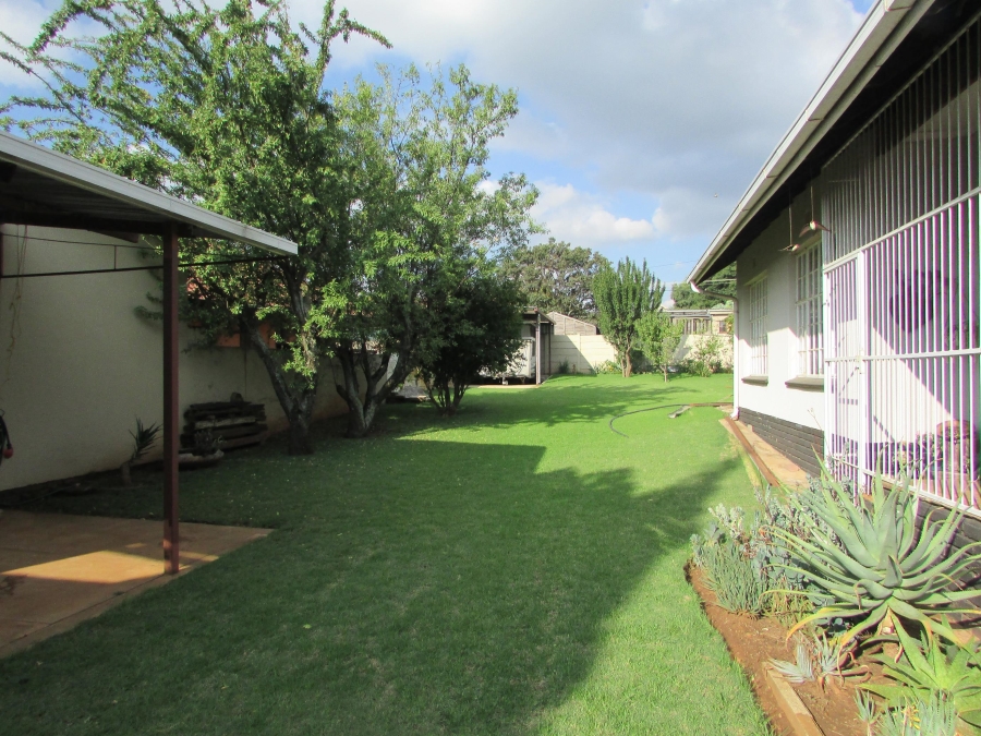 3 Bedroom Property for Sale in Greenhills Gauteng