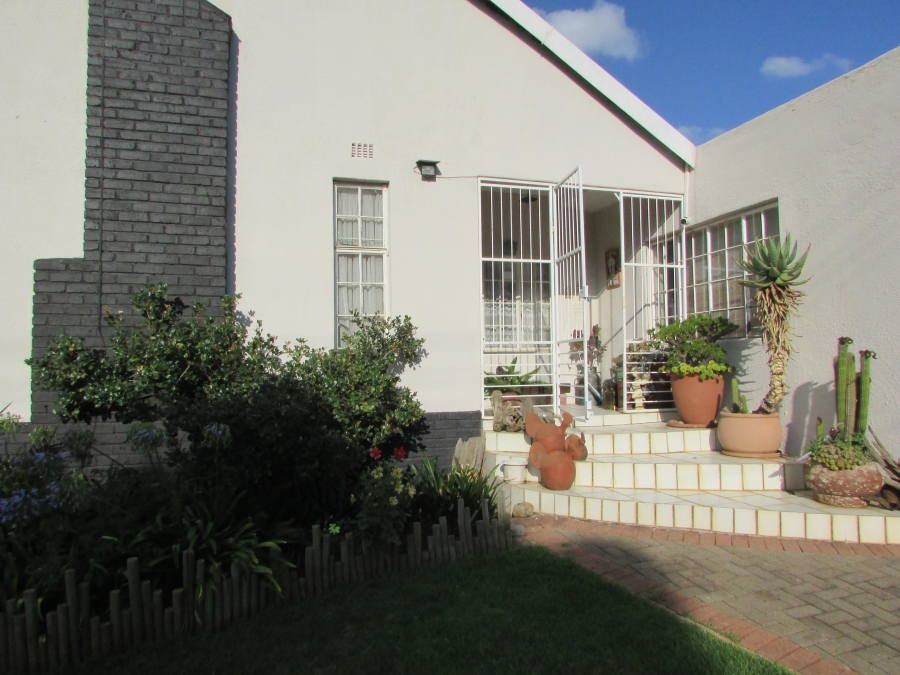 3 Bedroom Property for Sale in Greenhills Gauteng