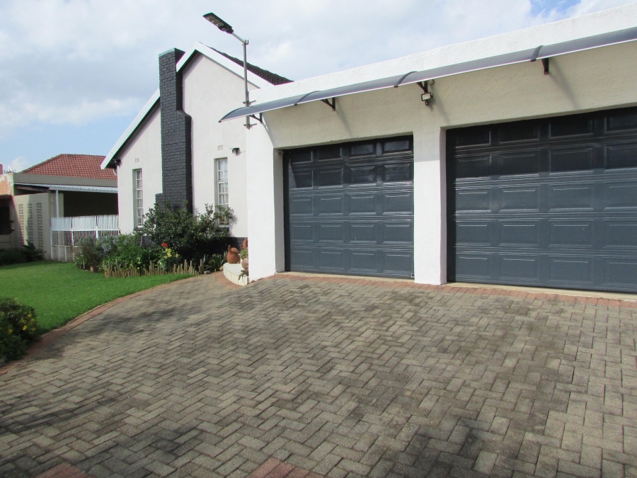 3 Bedroom Property for Sale in Greenhills Gauteng