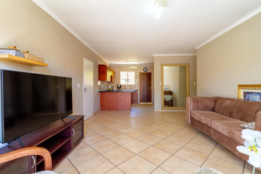 3 Bedroom Property for Sale in Willowbrook Gauteng