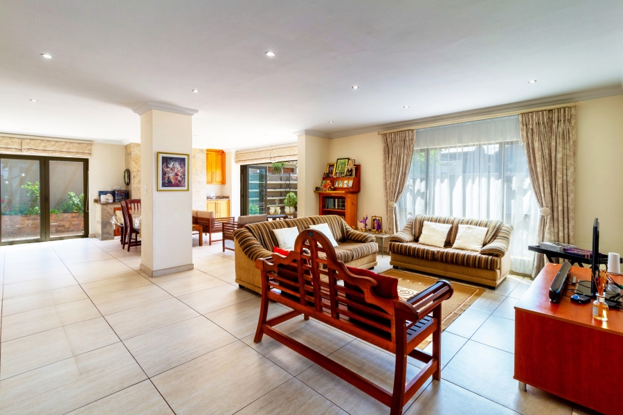 5 Bedroom Property for Sale in Willowbrook Gauteng