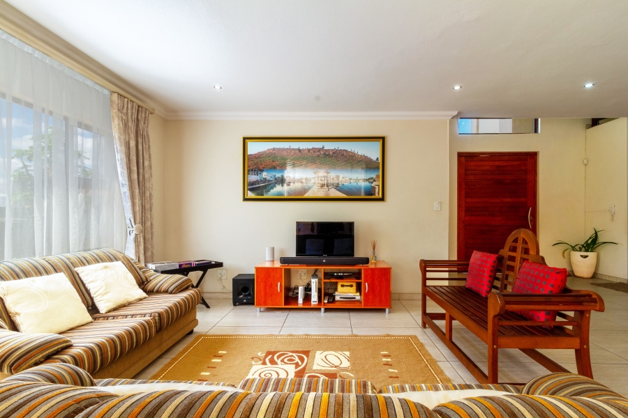 5 Bedroom Property for Sale in Willowbrook Gauteng