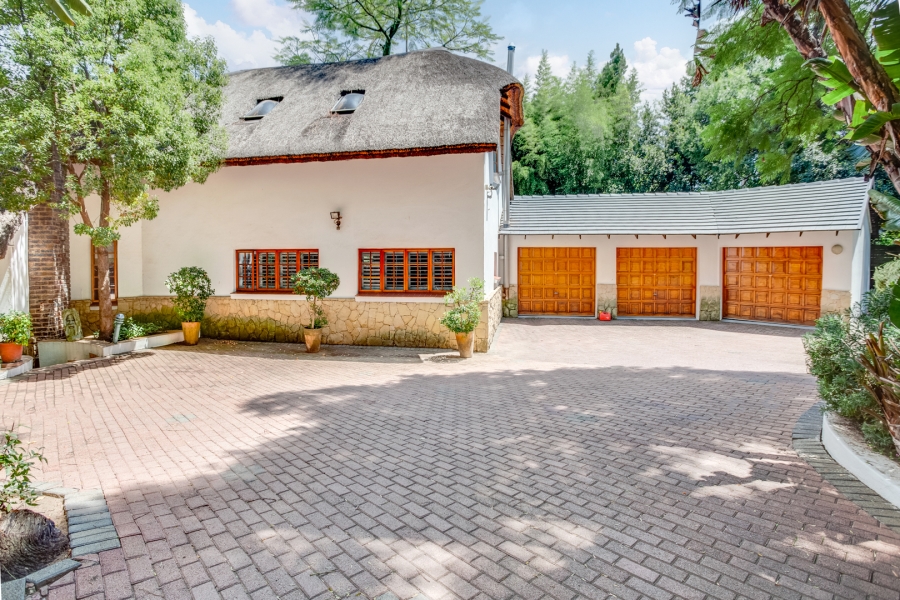 4 Bedroom Property for Sale in Bryanston Gauteng