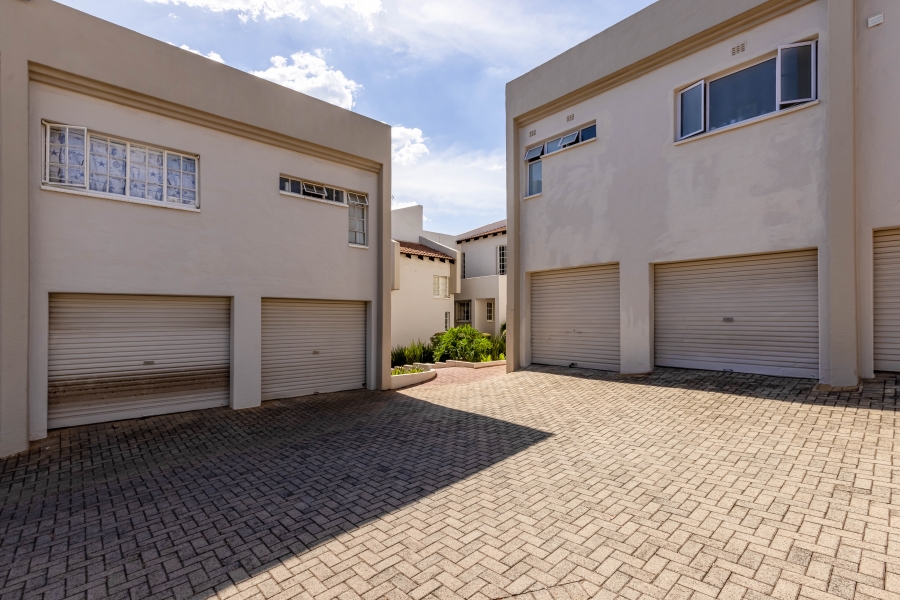 2 Bedroom Property for Sale in Rivonia Gauteng