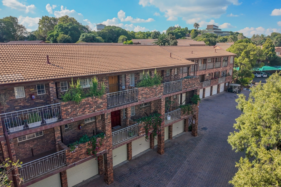 2 Bedroom Property for Sale in Bryanston Gauteng