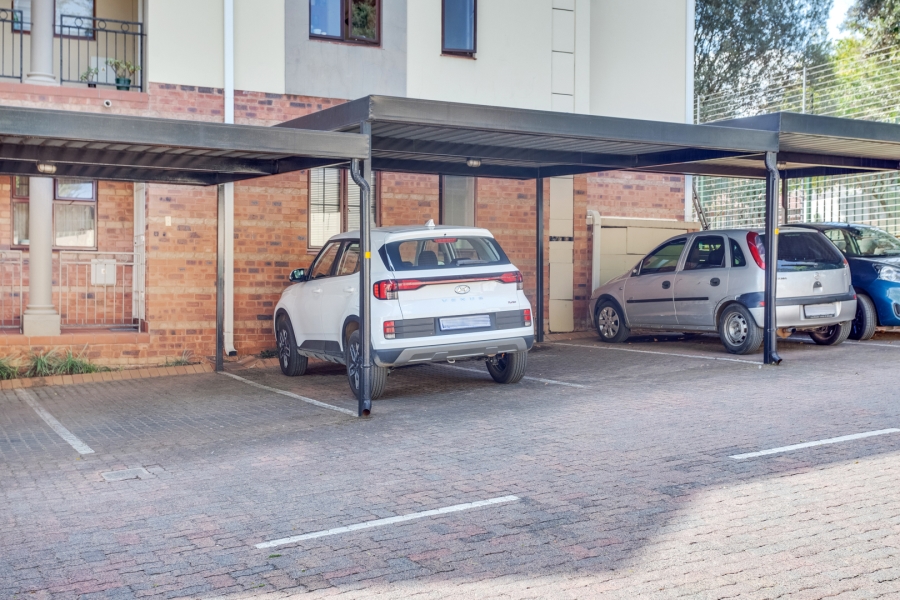 2 Bedroom Property for Sale in Bryanston Gauteng