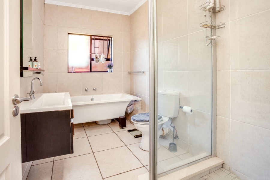 2 Bedroom Property for Sale in Fourways Gauteng