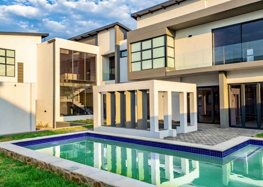 5 Bedroom Property for Sale in Six Fountains Residential Estate Gauteng