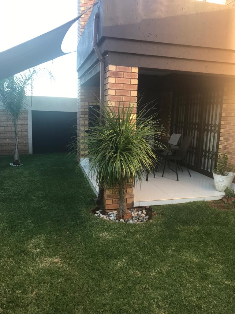 To Let 3 Bedroom Property for Rent in Pomona Gauteng