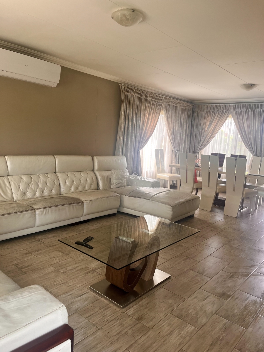 3 Bedroom Property for Sale in Amberfield Gauteng