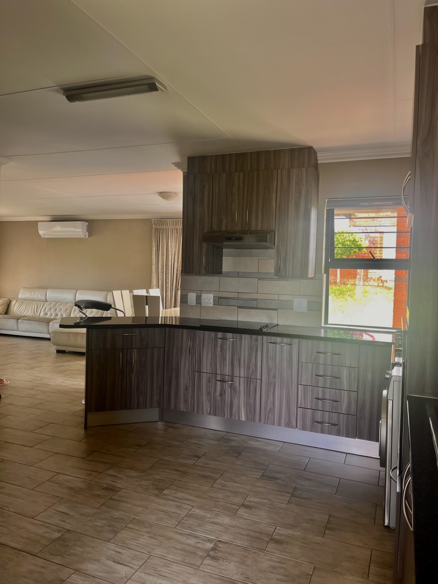 3 Bedroom Property for Sale in Amberfield Gauteng