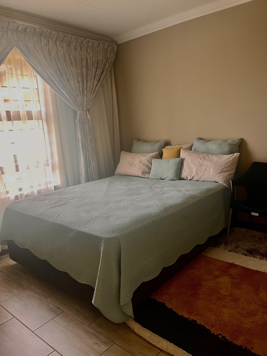 3 Bedroom Property for Sale in Amberfield Gauteng