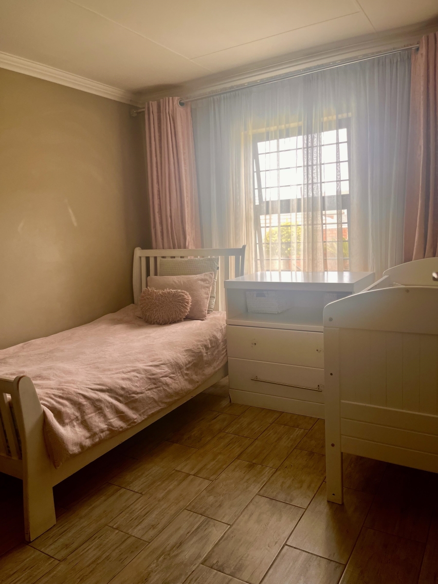 3 Bedroom Property for Sale in Amberfield Gauteng