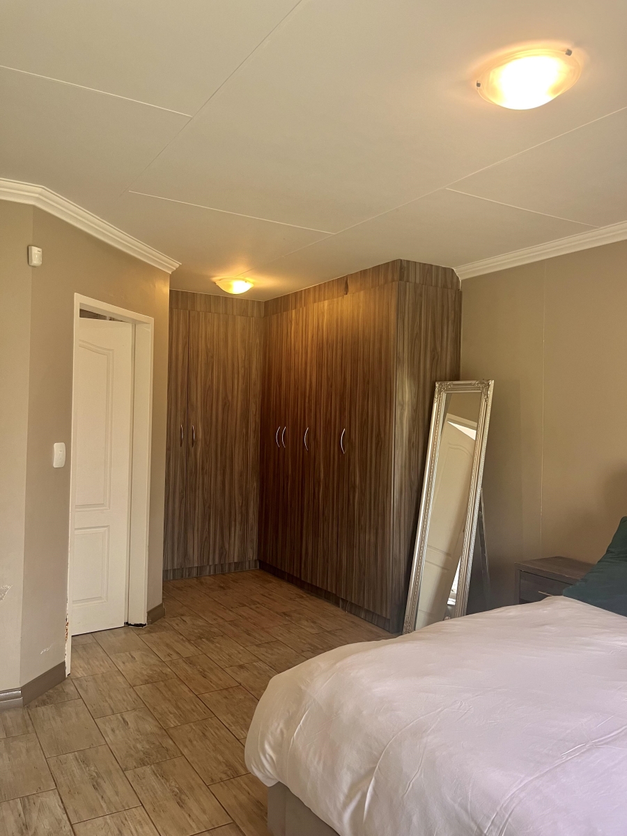 3 Bedroom Property for Sale in Amberfield Gauteng