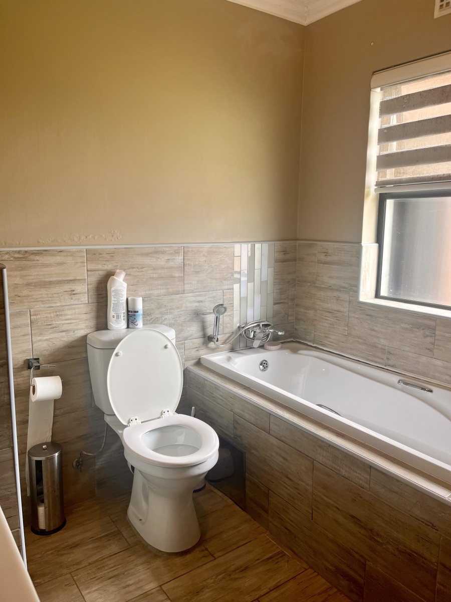 3 Bedroom Property for Sale in Amberfield Gauteng