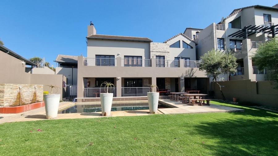 1 Bedroom Property for Sale in Sunninghill Gauteng