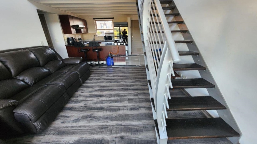 1 Bedroom Property for Sale in Sunninghill Gauteng
