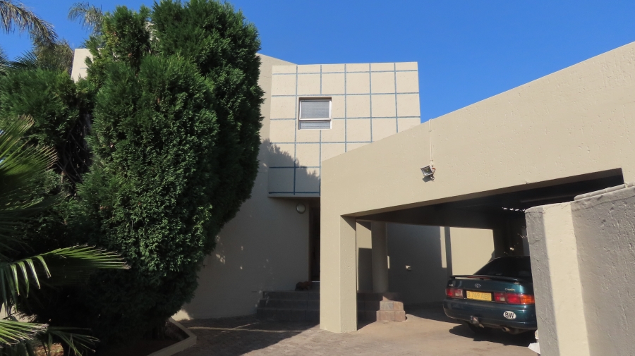 2 Bedroom Property for Sale in Sunninghill Gauteng