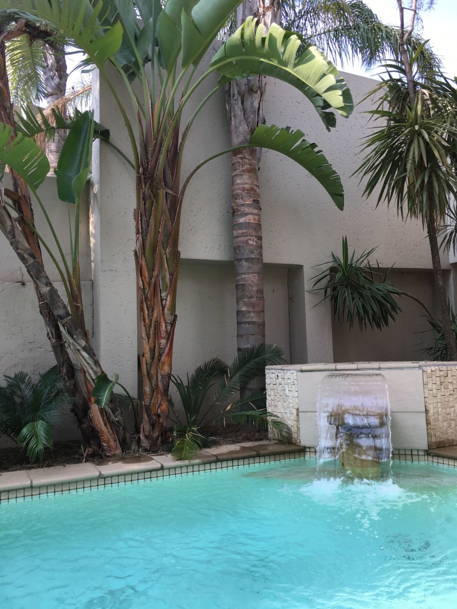 2 Bedroom Property for Sale in Sunninghill Gauteng