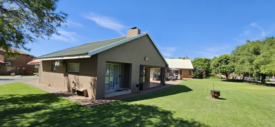 3 Bedroom Property for Sale in Misty Bay Gauteng