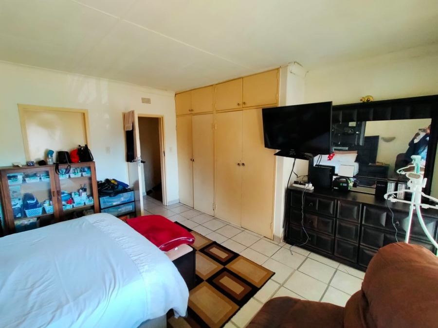 2 Bedroom Property for Sale in Windsor West Gauteng