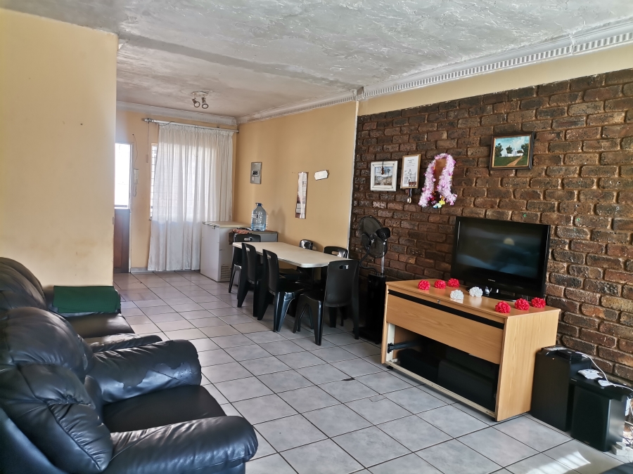 2 Bedroom Property for Sale in Sunnyside Gauteng