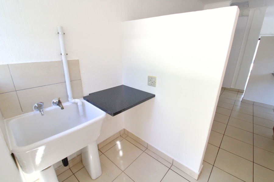 3 Bedroom Property for Sale in Die Hoewes Gauteng