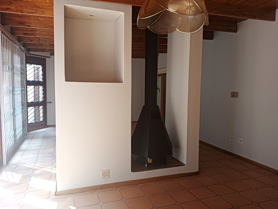 4 Bedroom Property for Sale in Doringkloof Gauteng