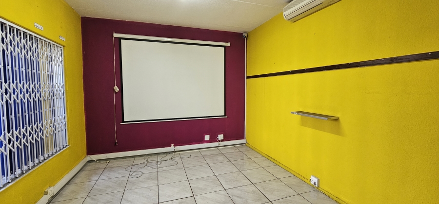 To Let commercial Property for Rent in Jet Park Gauteng