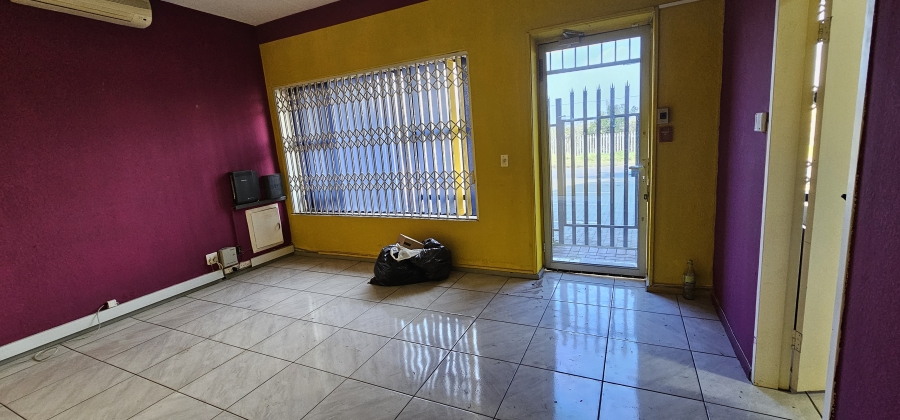 To Let commercial Property for Rent in Jet Park Gauteng