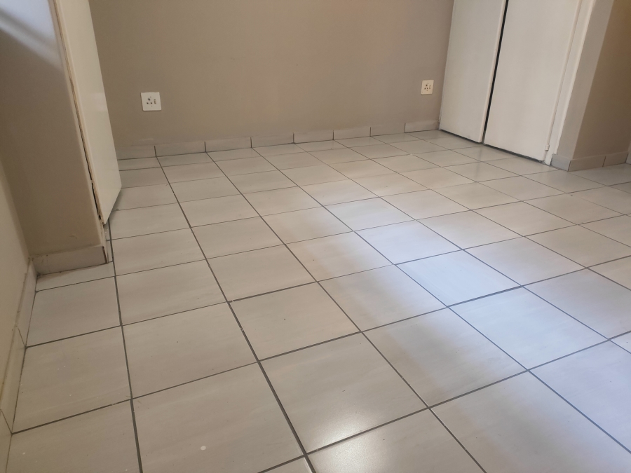 2 Bedroom Property for Sale in Meyerspark Gauteng