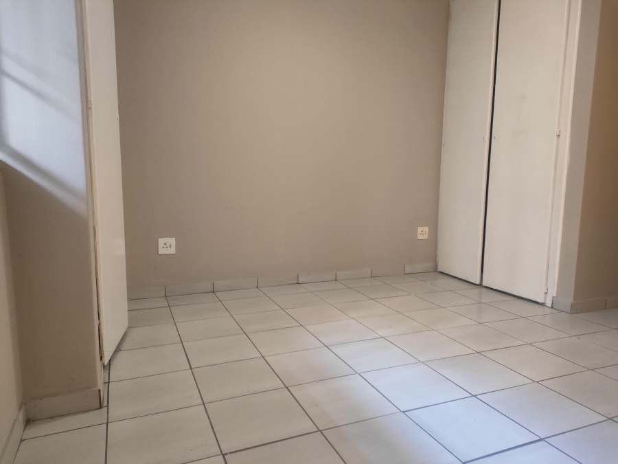 2 Bedroom Property for Sale in Meyerspark Gauteng