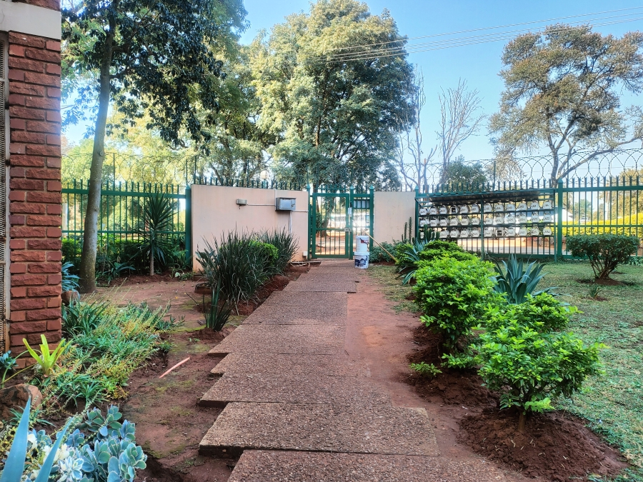 2 Bedroom Property for Sale in Meyerspark Gauteng