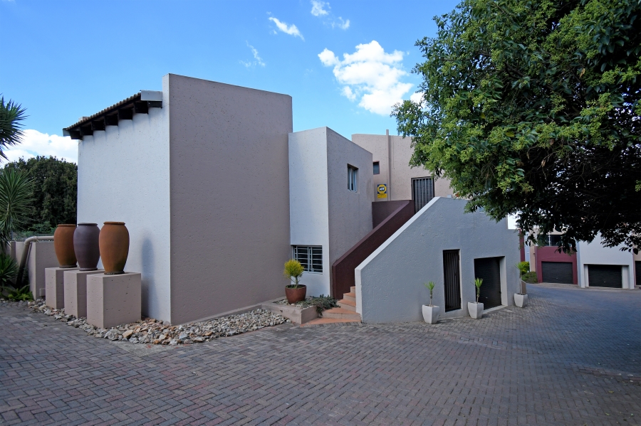 2 Bedroom Property for Sale in Northcliff Gauteng