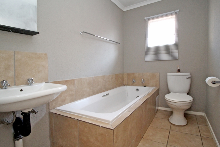 3 Bedroom Property for Sale in Cosmo City Gauteng