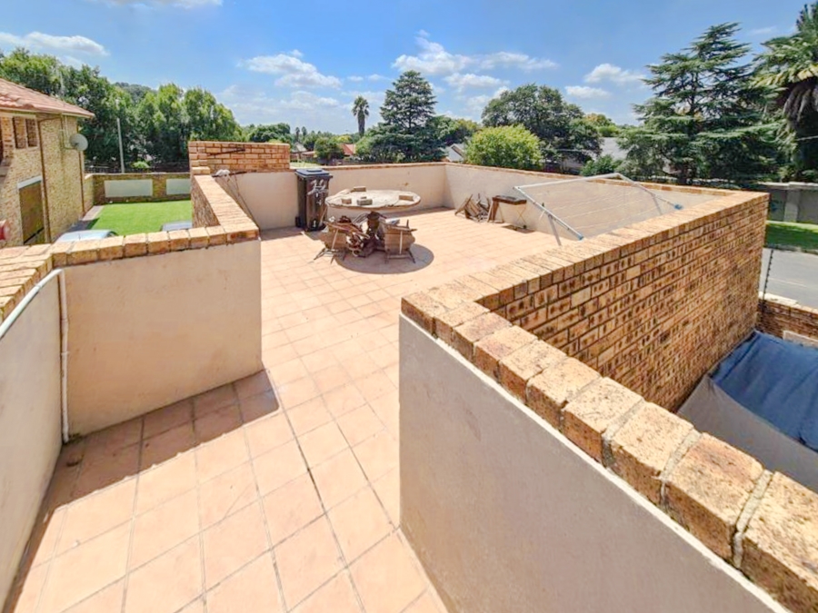 2 Bedroom Property for Sale in Nimrod Park Gauteng