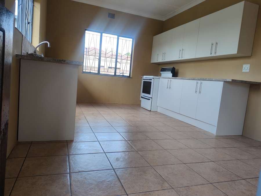 3 Bedroom Property for Sale in East Lynne Gauteng