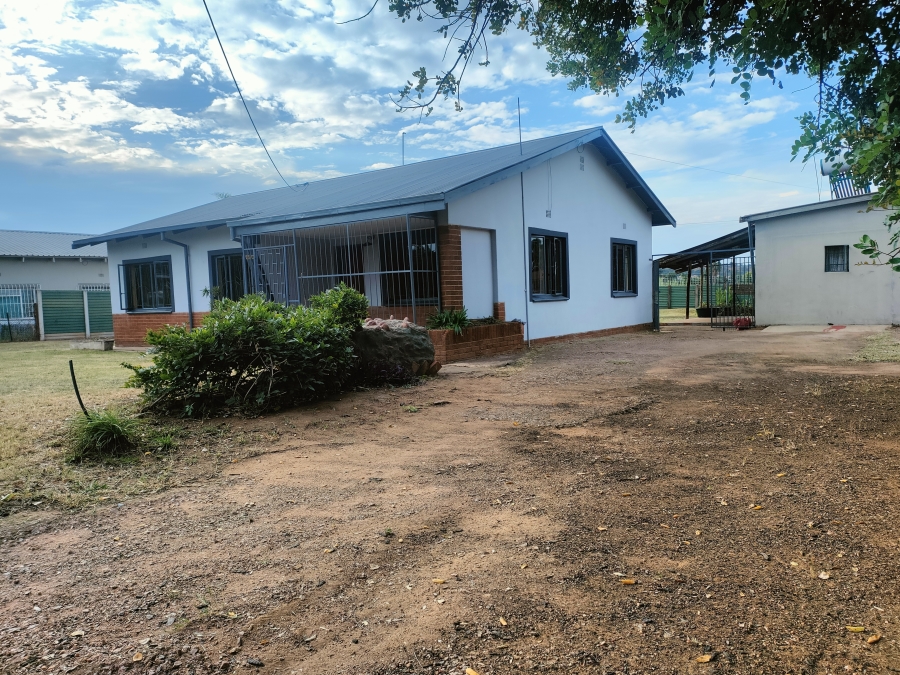 3 Bedroom Property for Sale in East Lynne Gauteng