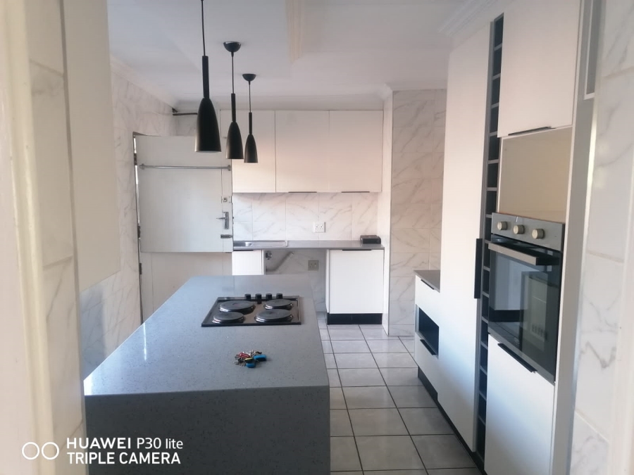 To Let 3 Bedroom Property for Rent in Meyerspark Gauteng