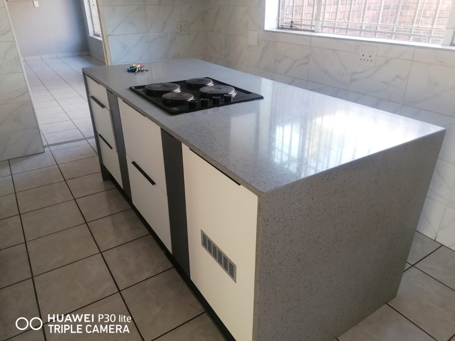 To Let 3 Bedroom Property for Rent in Meyerspark Gauteng